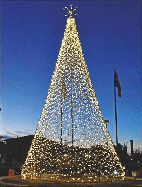 Annual Tree Lighting Pittsburg Gazette
